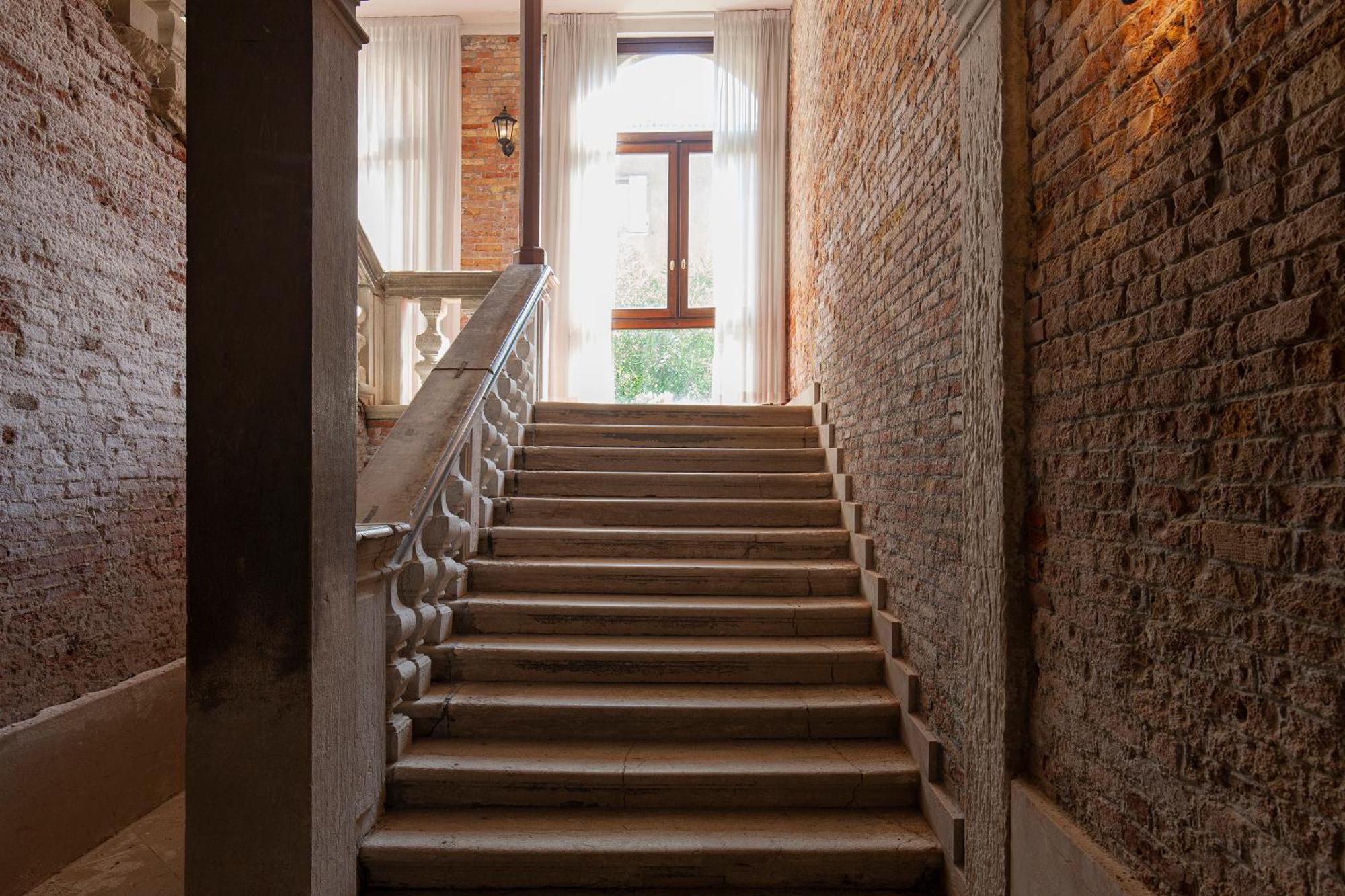 Luxury Apartment Pesaro Papafava Venesia Bagian luar foto