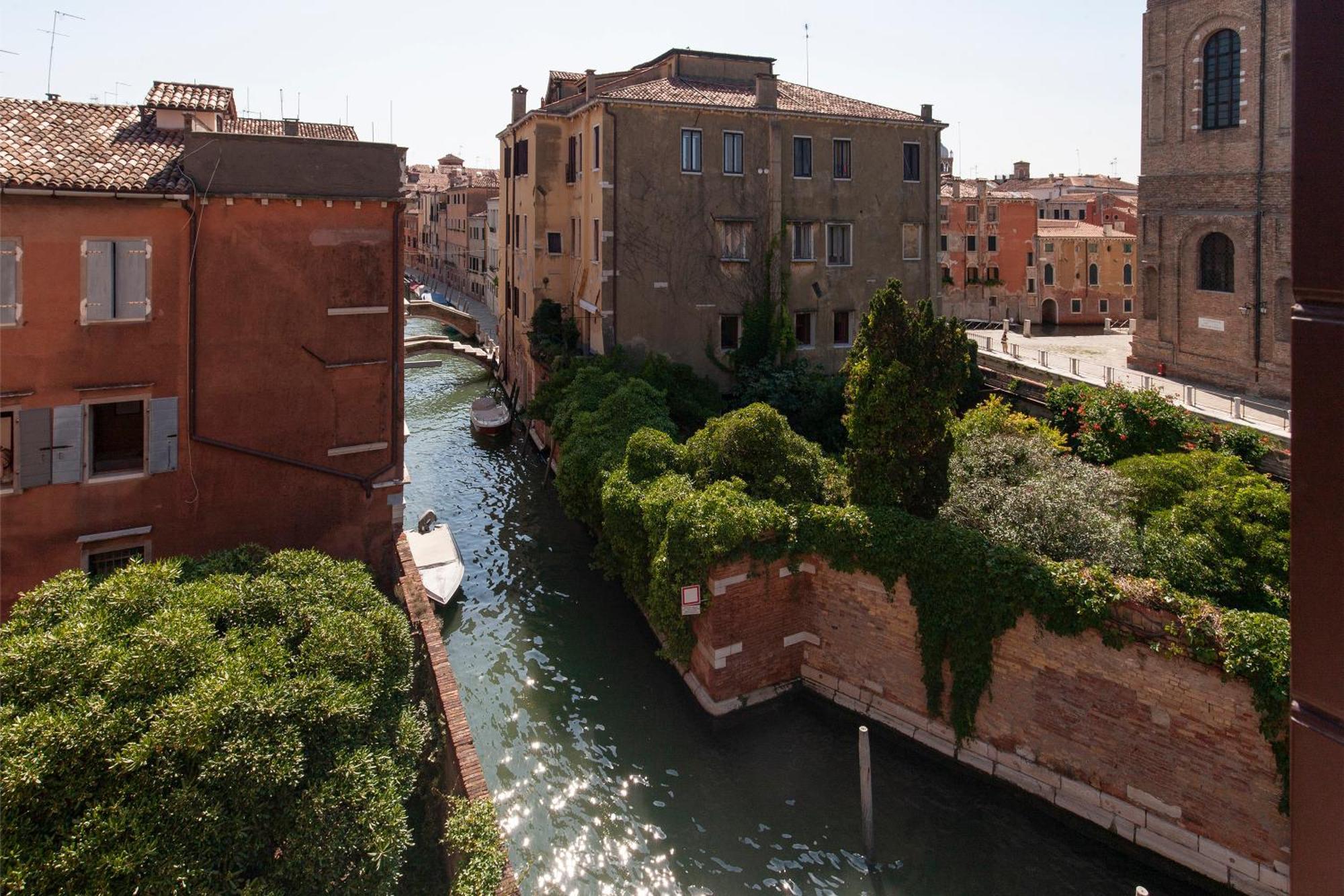 Luxury Apartment Pesaro Papafava Venesia Bagian luar foto